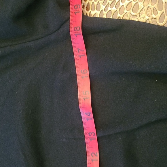 Women's Cropped Sweatshirt - Picture 6 of 6